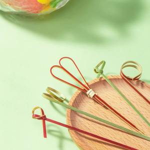 Brochetas <span class=keywords><strong>de</strong></span> bambú desechables <span class=keywords><strong>de</strong></span> alta calidad con mango <span class=keywords><strong>de</strong></span> madera para frutas, palitos <span class=keywords><strong>de</strong></span> cóctel ecológicos, tenedores decorativos creativos personalizados - Product Image 3