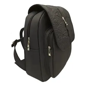 Mochila de Viaje Fana Letizia de 5L, Diseño Floral en Cuero Grabado, Mochila Unisex para Adultos - Product Image 1