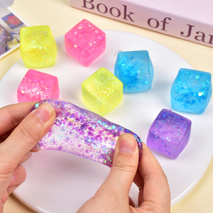 Jouets sensoriels anti-stress en forme de cube de glace de 3,5 cm, petits, carrés, en maltose, à presser - Product Image 2