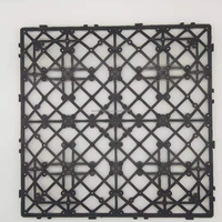 Base en plastique recyclé pour dalles de terrasse en bois composite/WPC, système d'assemblage à emboîtement facile pour les sols d'hôtels et les sous-sols