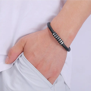 Pulsera trenzada de cuero auténtico de 6MM de ancho, pulseras de cuero liso de acero inoxidable para hombre con cierre magnético - Product Image 1