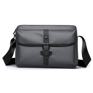 Bolso de Pecho Versátil y Moderno para Hombre, de Gran Capacidad, Estilo Casual, Simple, Bandolera - Product Image 1