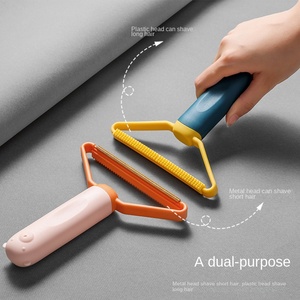 Grattoir à poils d'animaux ABS <span class=keywords><strong>pour</strong></span> <span class=keywords><strong>canapé</strong></span> et vêtements - Brosse collante double usage, conception suspendue à double tête, dispositif de nettoyage <span class=keywords><strong>pour</strong></span> salle de bain - Product Image 5