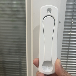 Manija de aluminio oculta para ventanas y puertas correderas e interiores - Product Image 5