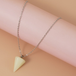 Collar con Colgante Luminoso en Forma de Gota de Agua, Estrella y Corazón, con Tarjeta de Mensaje Marrón, Joyería de Moda para el Regreso a Clases, Abalorios que Brillan en la Oscuridad - Product Image 6