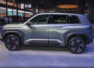 BYD Leopard Titanium 3 Model 2025 501KM 4WD Intelligent Driving Ultra Edition BYD Leopard 3 SUV Mobil Baru Stok Tersedia untuk Dijual - Product Image 4