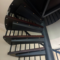 Escalier en colimaçon industriel moderne en acier inoxydable, sur mesure, préfabriqué, flottant, hélicoïdal, pour duplex, loft, mezzanine, intérieur