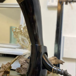 Cuerno Vikingo para Beber, Hecho de Cuerno de Búfalo Natural, Ecológico, con Soporte Metálico Decorativo, Estilo Animal Tallado, para Cerveza, Mead, Navidad - Product Image 6