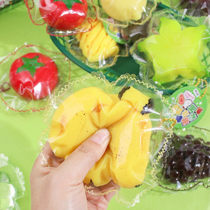 Surtido de Frutas Gourmet - Juguete Blandito con Empaque Atractivo, Regalo Antiestrés Pegajoso para Niños y Adultos, Venta al por Mayor, Colgante para Bolsa - Product Image 6