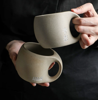 Ensemble tasse et soucoupe en céramique rustique rétro minimaliste, mug pour latte art de niche, tasse à boire pour le thé de l'après-midi à la maison