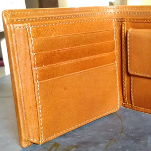 Meilleure vente cuir semi-aniline pleine fleur de luxe pour hommes 8 poches pour cartes à double manche pour billets porte-monnaie serrures décorées article - Product Image 1