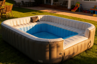 Piscine gonflable avec auvent solaire, protection UV, gonflage facile, installation rapide, jardin