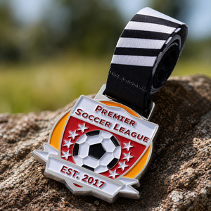Medallas de Fútbol Personalizadas de Fabricante, Medallas de Aleación de Zinc Fundidas a Presión, Plateadas en Plata y Esmaltadas, para Recuerdos - Product Image 4
