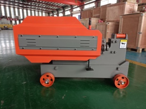 Cortadora de barras de acero de alto rendimiento con engranajes y motor de 4KW, operación estable para trabajos de construcción. - Product Image 4