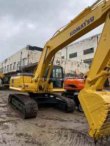 Excavadora Komatsu PC220 de 22 Toneladas, Usada, en Japón, 99% Nueva, con Motor, Caja de Cambios, Bomba y Rodamientos - Product Image 5