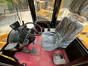 2023 utilisé pour Cat 966H chargeuse sur pneus 90% nouveau chargeur frontal d'occasion japonais d'origine avec composants de base roulement de moteur de moteur - Product Image 3