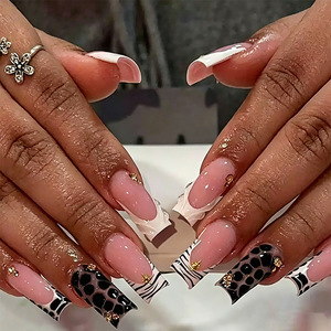 24 <span class=keywords><strong>Uñas</strong></span> Postizas Largas y Cónicas, Negras y Blancas con Estampado <span class=keywords><strong>Animal</strong></span>, <span class=keywords><strong>Uñas</strong></span> Artificiales Hechas a Mano con Pedrería para Mujeres y Niñas - Product Image 1