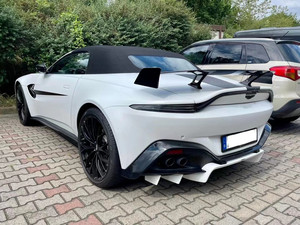 Nuevo Kit de Carrocería para Aston Martin Vantage con Alerón de Fibra de Carbono Estilo F1 - Piezas de Repuesto Autoadhesivas - Product Image 4