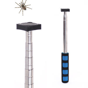 Palo Telescópico Portátil Ligero de Acero Inoxidable con Almohadilla Cuadrada de Plástico Personalizada para Matar Arañas o Insectos Pequeños - Product Image 1