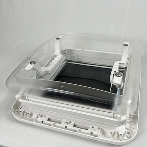 Ventilación de tragaluz de techo RV de alta calidad y bajo <span class=keywords><strong>precio</strong></span> con luz LED Color blanco - Product Image 2