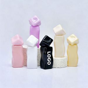 Flacon de parfum en verre rechargeable portable haut de gamme de 30 ml, forme carrée, couleurs macaron, bouchon détachable, pulvérisateur à pompe, flacon à ressort - Product Image 1