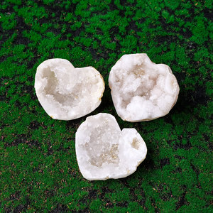 كريستال معالج طبيعي أبيض بسعر الجملة على شكل قلب عقيق مغربي جيودي لديكور المنزل - Product Image 3