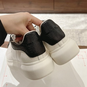 Mr Ms Sneakers décontractées Style populaire Matière en cuir. Chaussures de course de créateur avec lacets antichoc et antidérapants - Product Image 5