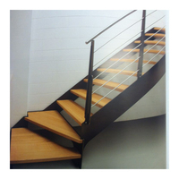 Lumières modernes à double faisceau LED Escalier en bois Rampe en verre Conception modulaire pour une utilisation en appartement