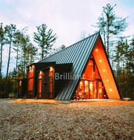 Cadre de type A petite maison préfabriquée modulaire Structure en acier étanche Maison triangulaire en bois pour appartements Resort