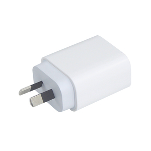 อะแดปเตอร์แปลงไฟแบบติดผนัง Smart IC 20W หัวปลั๊กแบบ AU ช่องเสียบคู่ รองรับ PD และ QC ป้องกันการชาร์จเกินและป้องกันความร้อนเกิน ชาร์จเร็ว - Product Image 1
