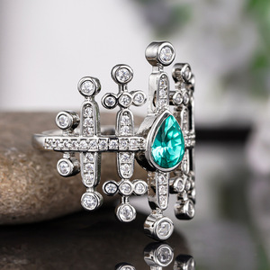 Anello da Cocktail Geometrico T0816 da Donna con Acquamarina Naturale a Goccia e Incastonatura Pavé, Anelli di Moda per Matrimonio - Product Image 3