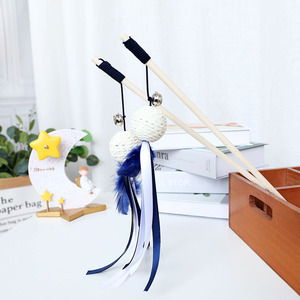 Juguetes para Mascotas al por Mayor, Nuevo Estilo, Varita Azul para Gatos con Plumas, Juguetes Interactivos para Gatos, Juguete de Movimiento Interactivo - Product Image 2