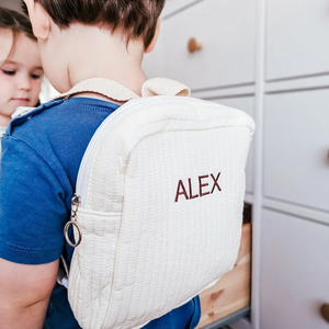 Mini <span class=keywords><strong>sac</strong></span> d'école en coton brodé unique pour enfant, <span class=keywords><strong>sac</strong></span> à <span class=keywords><strong>dos</strong></span> matelassé <span class=keywords><strong>avec</strong></span> nom personnalisé, cadeau d'anniversaire - Product Image 1