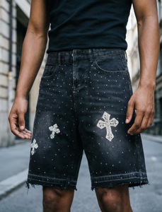 High Quality High Street Hip-Hop Style Men's Denim <strong>Shorts</strong> Full Rhinestone Decoration Baggy Breathable Straight Leg Denim <strong>Shorts</strong> - Product Image 4