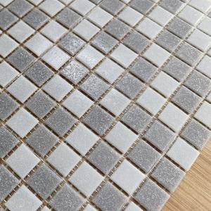 Mosaicos de Vidrio de 20 mm para Decoración de Pisos y Paredes de Baños - Product Image 1