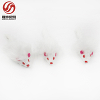 Vente directe d'usine de jouets pour animaux de compagnie simulé 2 pouces Rat et chat jouet de chasse blanc en peluche petit jouet de chat en forme de souris