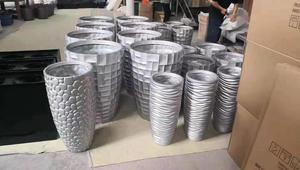 Pots de plantes en fibre de verre de grande taille, style européen, sculptés à la main, légers, résistants et durables, très demandés pour la plantation en jardin et à la maison - Product Image 4
