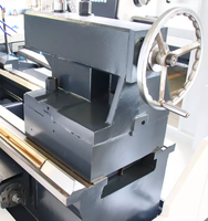 CK6160 Tour CNC Conception de lit très rigide Réglage de la vitesse multiple Options de configuration personnalisables pour mécanique de précision