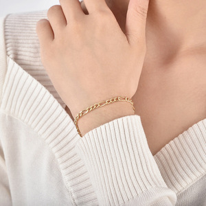 Nouveauté Bracelet Chaîne Figaro Unisexe Plaqué Or 18K en Laiton avec Zircon Forme Flocon de Neige Style Géométrique Bohème - Product Image 1