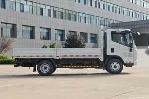 รถบรรทุกขนาดเล็กแบบแค็บเดี่ยวพื้นเรียบ KAMA M16C 3T เครื่องยนต์ดีเซล ISUZU 2.8 ลิตร มาตรฐานยูโร 2 สำหรับการขนส่งสินค้า - Product Image 2