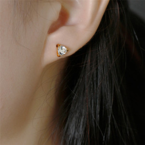 नया फैशन बड़ा चमकदार जिरकॉन स्टोन स्टड 925 स्टर्लिंग चांदी त्रिकोण हीरे के पत्थर की बालियां - Product Image 5