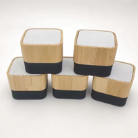 Nouveau haut-parleur portable sans fil pour l'extérieur, pour petit système audio domestique, caisson de basses, plastique et bois, étanche, cadeau, haut-parleur carré A15 avec horloge