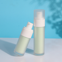 Flacon pompe sans air PP AS 30ml 50ml, contenant sous vide pour sérum, lotion, crème contour des yeux, fabricant d'emballages cosmétiques