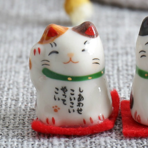 Chat porte-bonheur japon petit mignon minuscule bas quantité minimale de commande <span class=keywords><strong>pas</strong></span> <span class=keywords><strong>cher</strong></span> prix cadeau drôle en céramique Fortune chat porte-bonheur <span class=keywords><strong>Maneki</strong></span> <span class=keywords><strong>Neko</strong></span> pour la décoration intérieure - Product Image 6