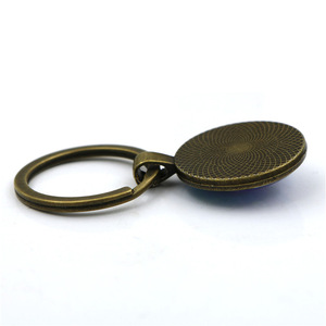 Llavero de Vitral San Miguel Defensor para Hombre, de Aleación Metálica Ligera, Ecológico, Moderno, Sencillo, Joyería de Aniversario - Product Image 5