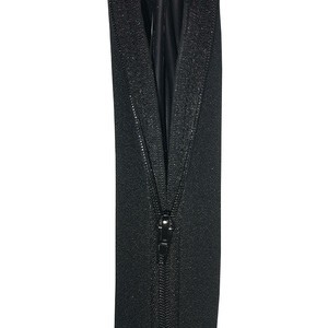 Organizzatore di Cavi in Neoprene Personalizzato, Set da 4, 19-20 Pollici, Protezione Cavi con Cerniera per Gestione Cavi di Scrivania, Computer e TV - Product Image 4