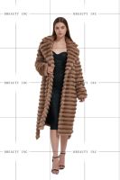 Manteau long de luxe pour femme en fausse fourrure de chinchilla, à revers cranté, rayures horizontales, avec ceinture, chaud pour l'hiver