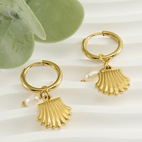 Anting cangkang desain baru anting-anting baja tahan karat berlapis emas 18K liontin mutiara batu alam elegan