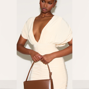 Robe en maille à col en V découpé de haute qualité, sexy et élégante pour <span class=keywords><strong>femme</strong></span>, idéale pour les soirées, l'été, le <span class=keywords><strong>style</strong></span> décontracté urbain et les clubs. - Product Image 4