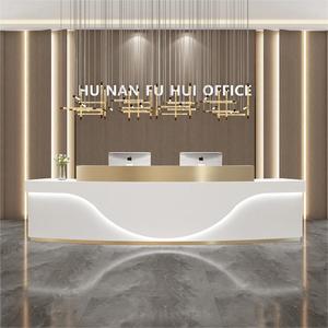 2023 nóng bán cái nhìn thanh lịch người đàn ông làm đá rắn bề mặt dẫn thanh bảng với bánh xe để bán - Product Image 3